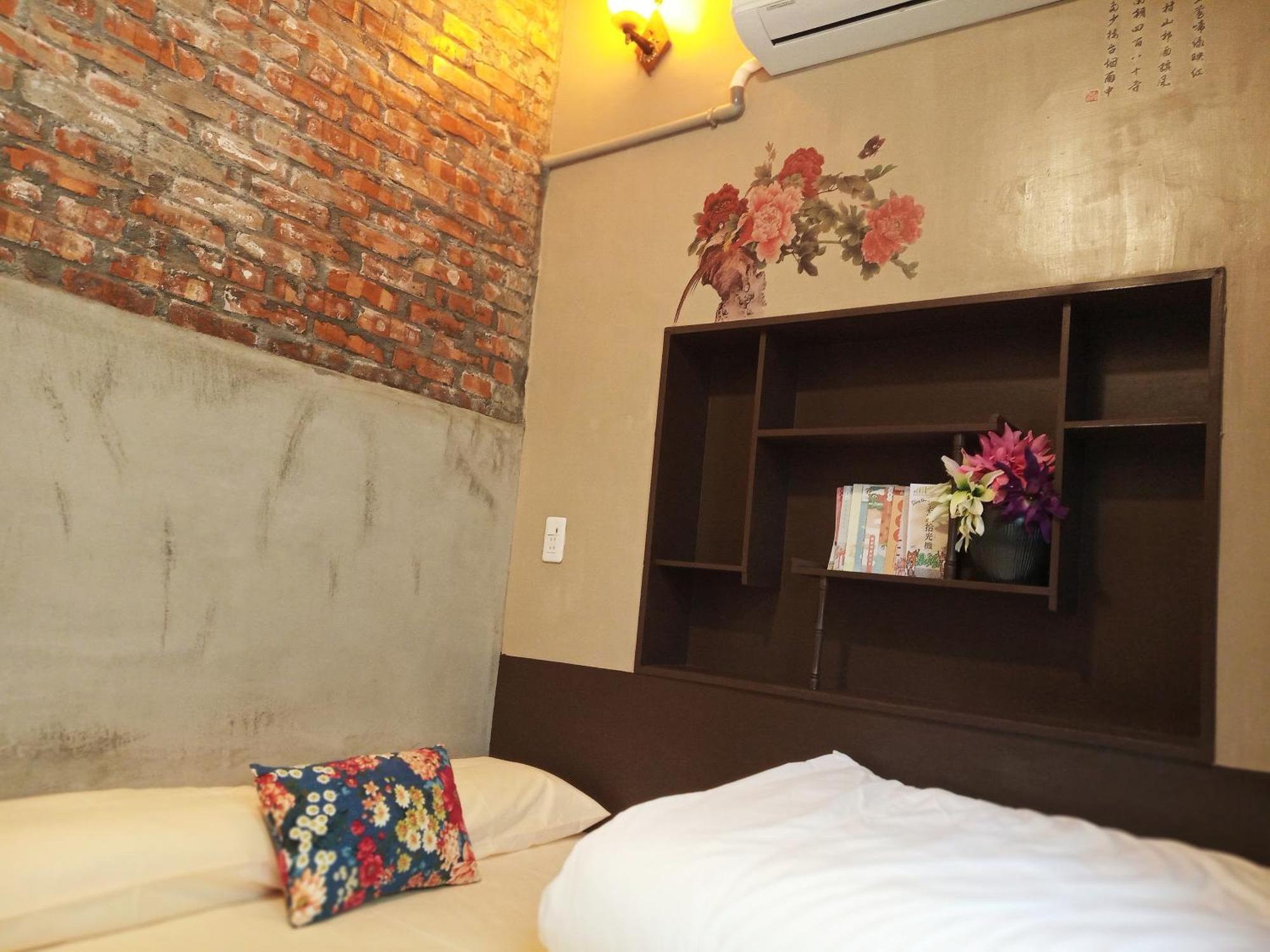 Tainan-Inn Bagian luar foto